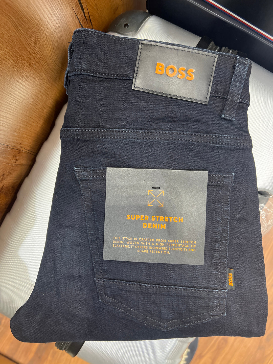 Jean Boss bleu foncé delaware