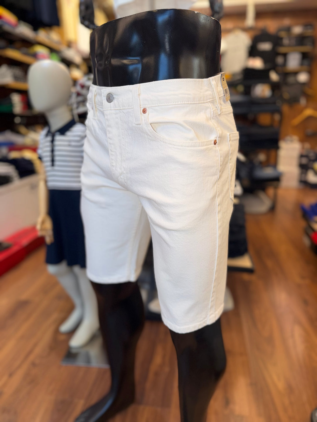 Short en jean Levi’s blanc