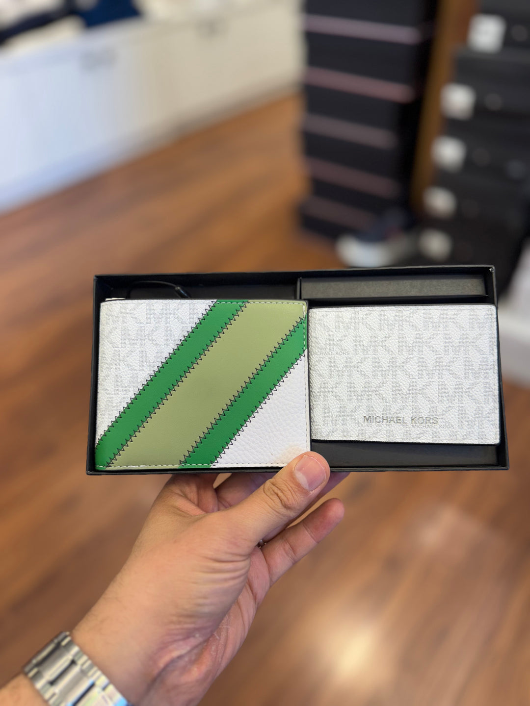 Logo and Striped Wallet With Passcase Gift Set