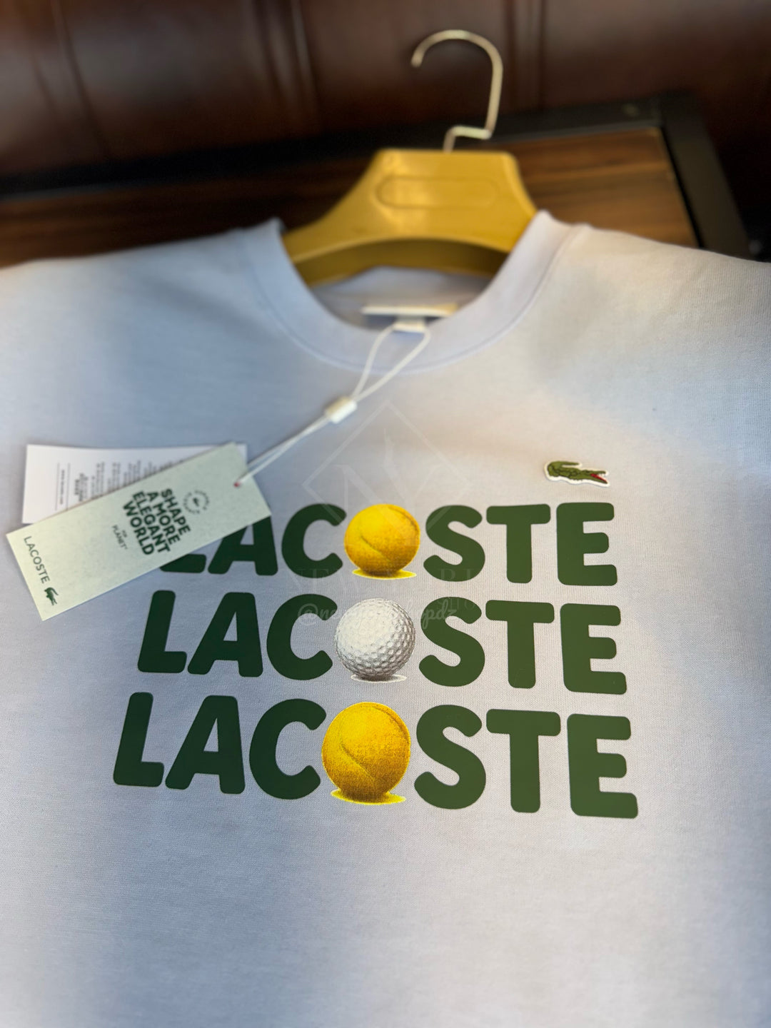 T-shirt Lacoste relaxed fit en cotton balles de tennis