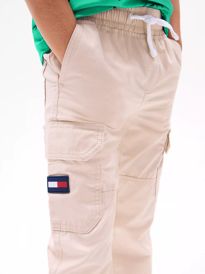 Pantalon cargo Tommy Hilfiger pour garçons à finition lisse